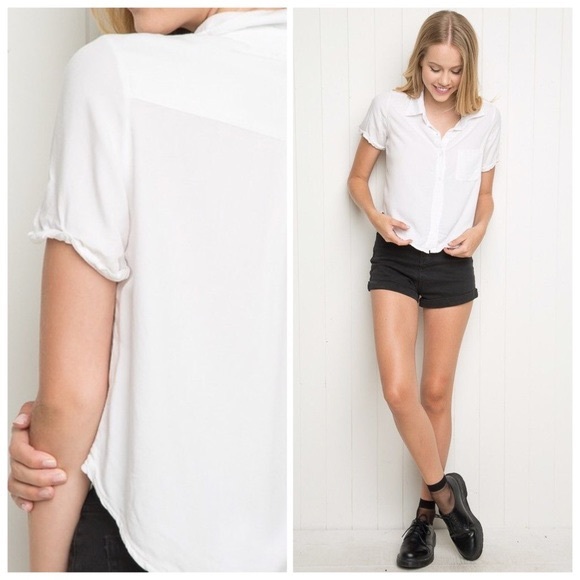 Brandy Melville 🤍Peyton Button Down Shirt - Picture 1 of 4